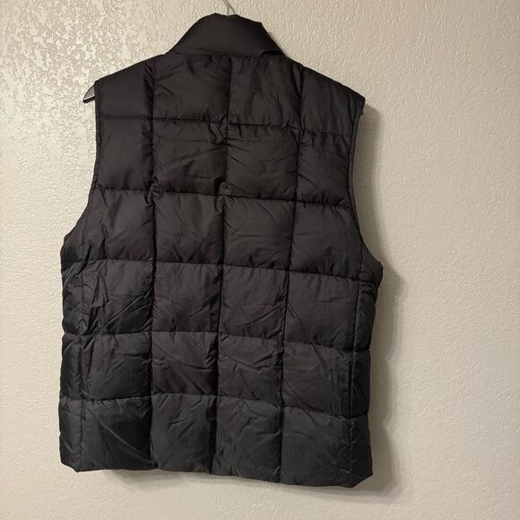 Land’s End Women’s Down Reversible Puffer Vest Black and Blue Size 8/10 - Picture 2 of 8
